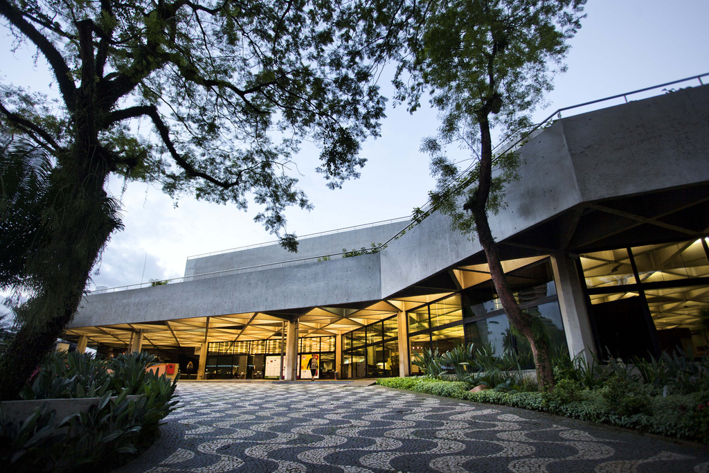 Teatro do Sesc Santos Slide 02